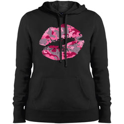 Belles & Shells Camo Kiss Sweatshirt